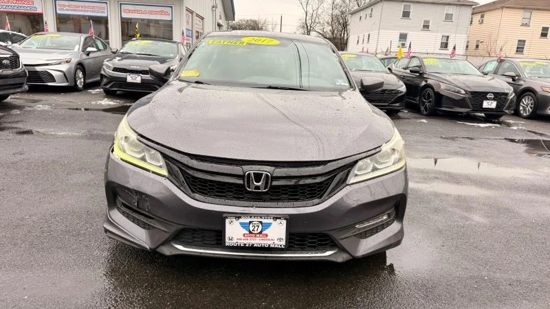 2017 Honda Accord 9th Gen - Image 3 of 12