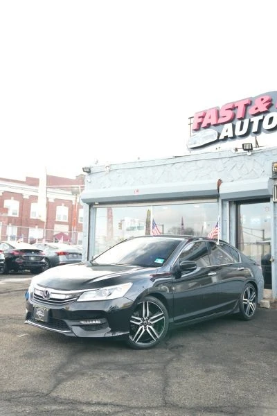 2017 Honda Accord 9th Gen - Image 2 of 12