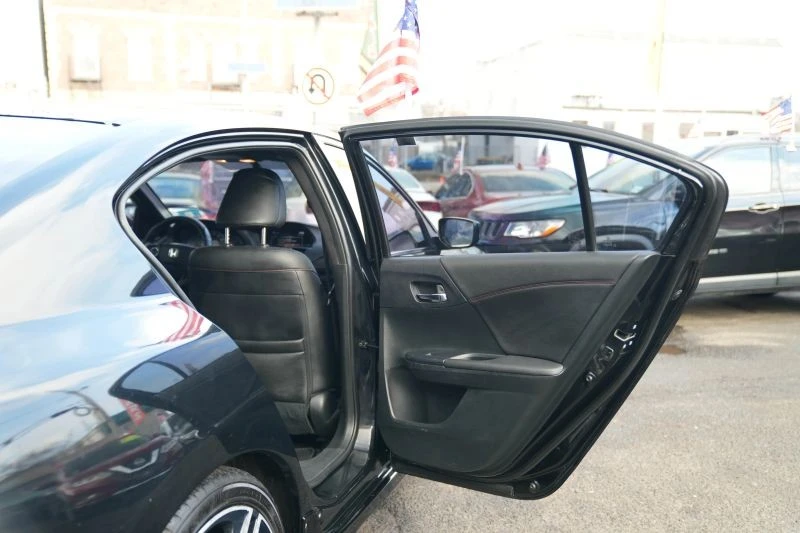 2017 Honda Accord 9th Gen - Image 12 of 12