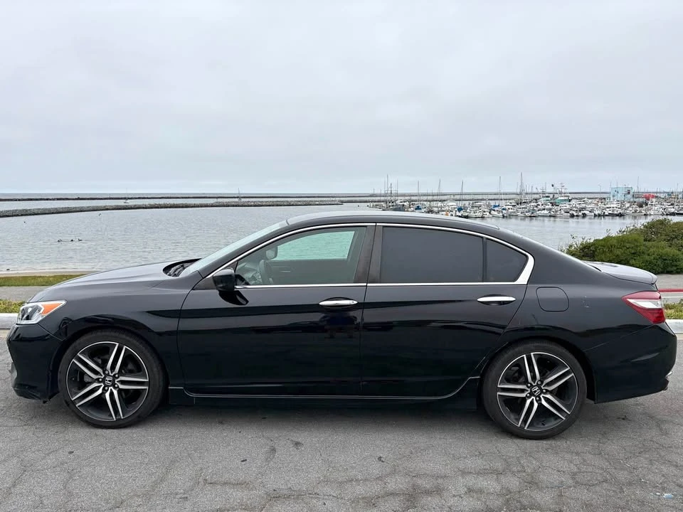 2017 Honda Accord 9th Gen - Image 1 of 15