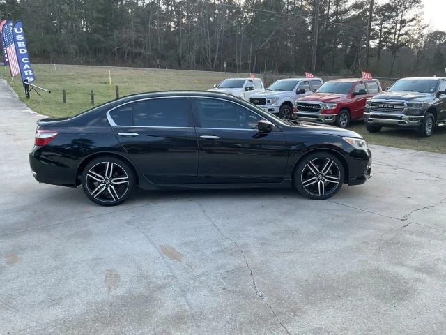 2017 Honda Accord 9th Gen - Image 11 of 21