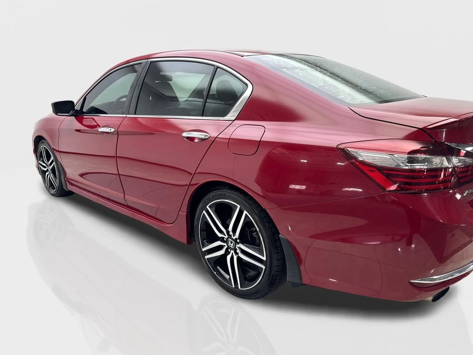 2017 Honda Accord 9th Gen - Image 14 of 21