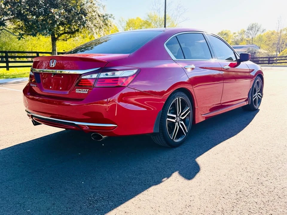 2017 Honda Accord 9th Gen - Image 4 of 20