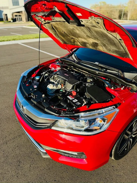 2017 Honda Accord 9th Gen - Image 19 of 20