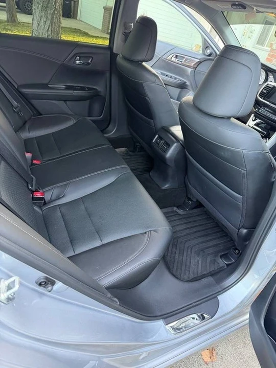 2017 Honda Accord 9th Gen - Image 11 of 12