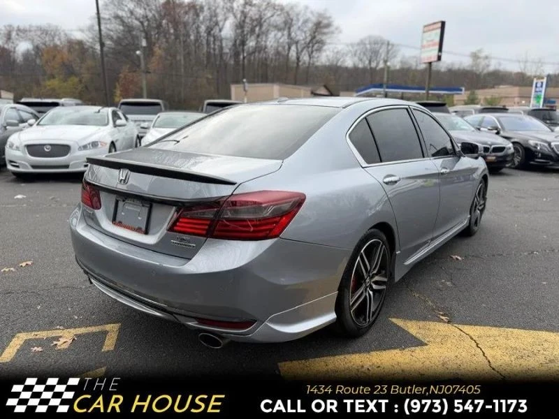 2017 Honda Accord 9th Gen - Image 11 of 12