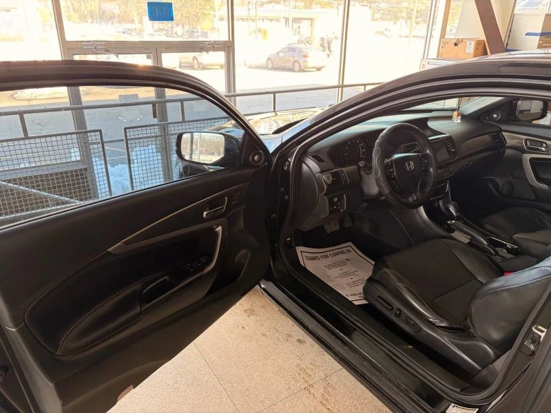 2017 Honda Accord 9th Gen - Image 10 of 12