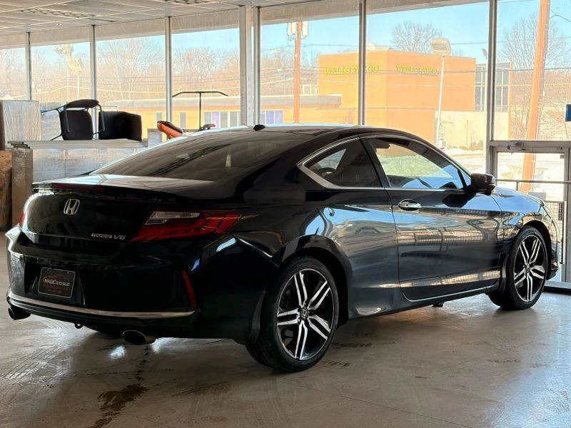 2017 Honda Accord 9th Gen - Image 7 of 12