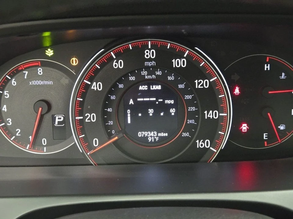 2017 Honda Accord 9th Gen - Image 16 of 21