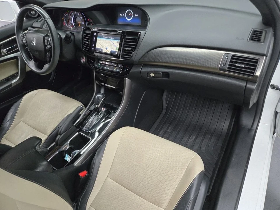 2017 Honda Accord 9th Gen - Image 13 of 21