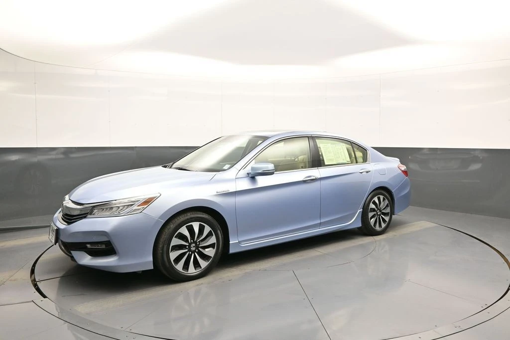 2017 Honda Accord 9th Gen - Image 10 of 21