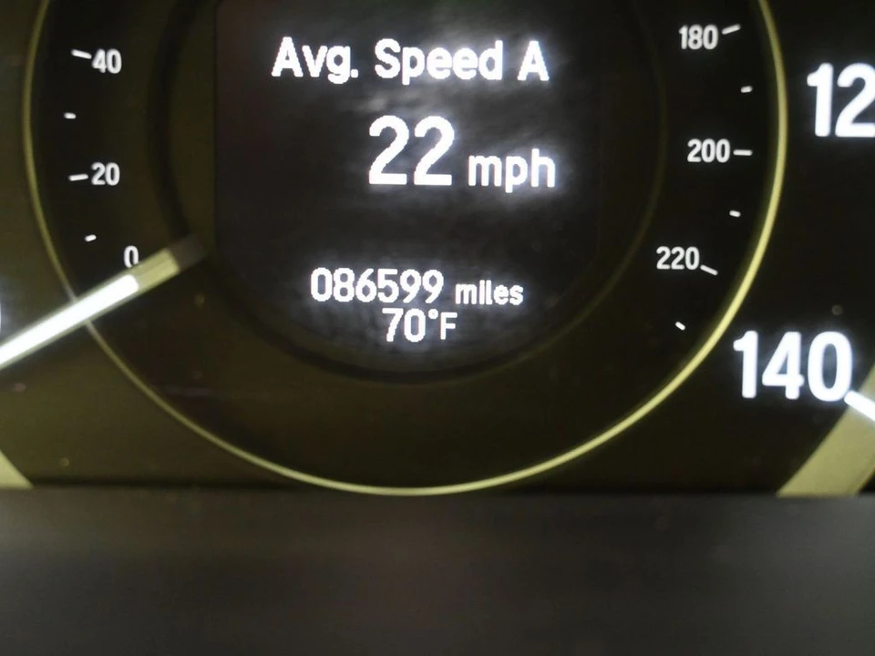 2017 Honda Accord 9th Gen - Image 16 of 21