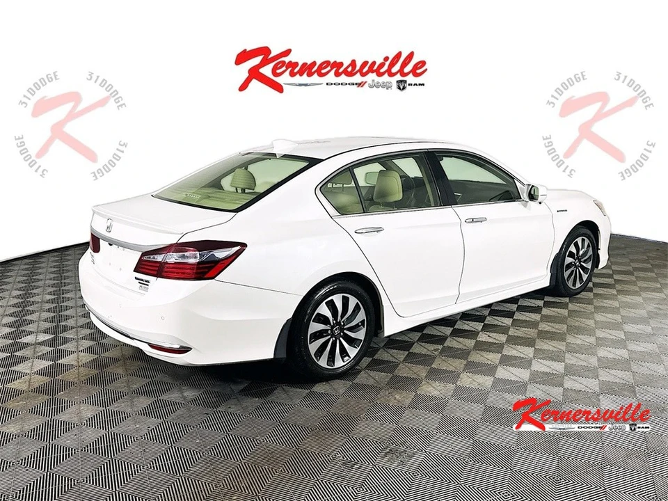 2017 Honda Accord 9th Gen - Image 7 of 21