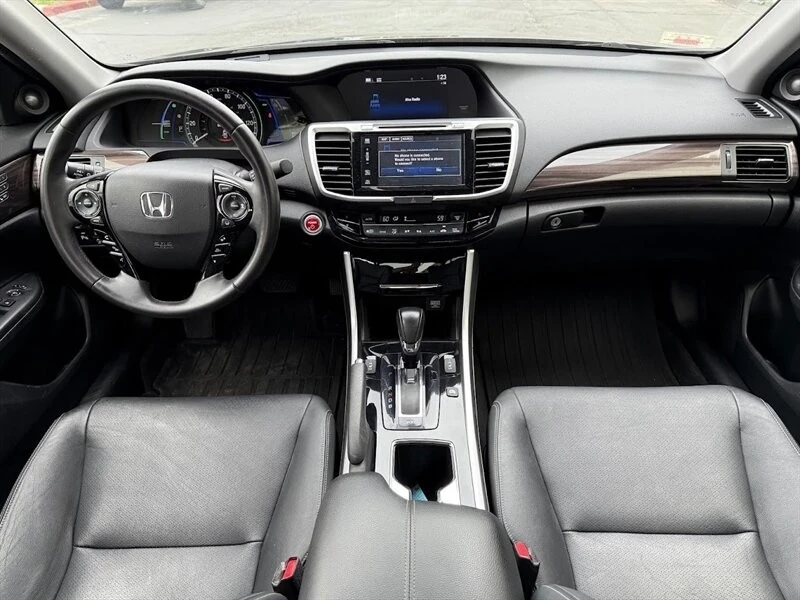 2017 Honda Accord 9th Gen - Image 2 of 21