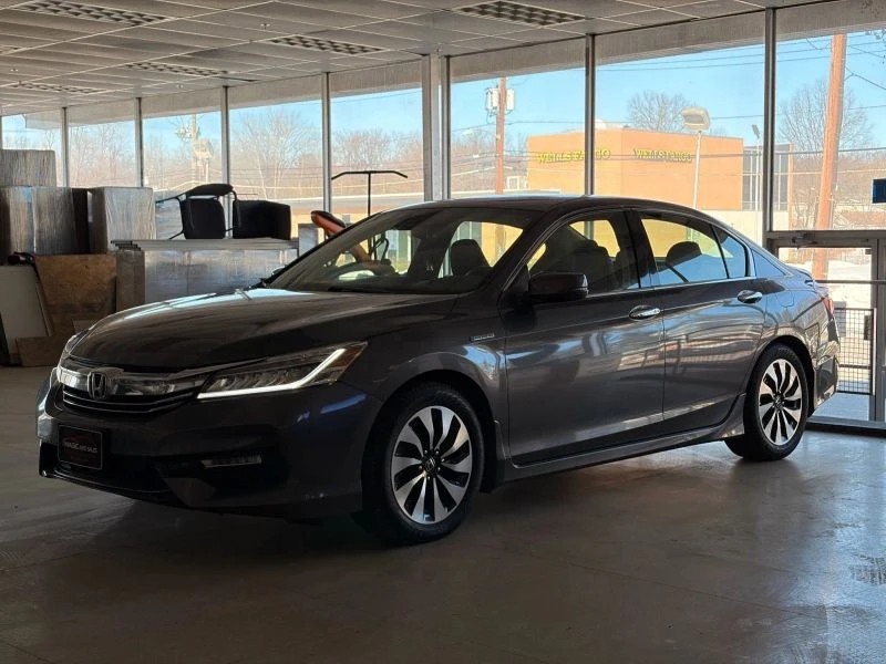 2017 Honda Accord 9th Gen - Image 3 of 12