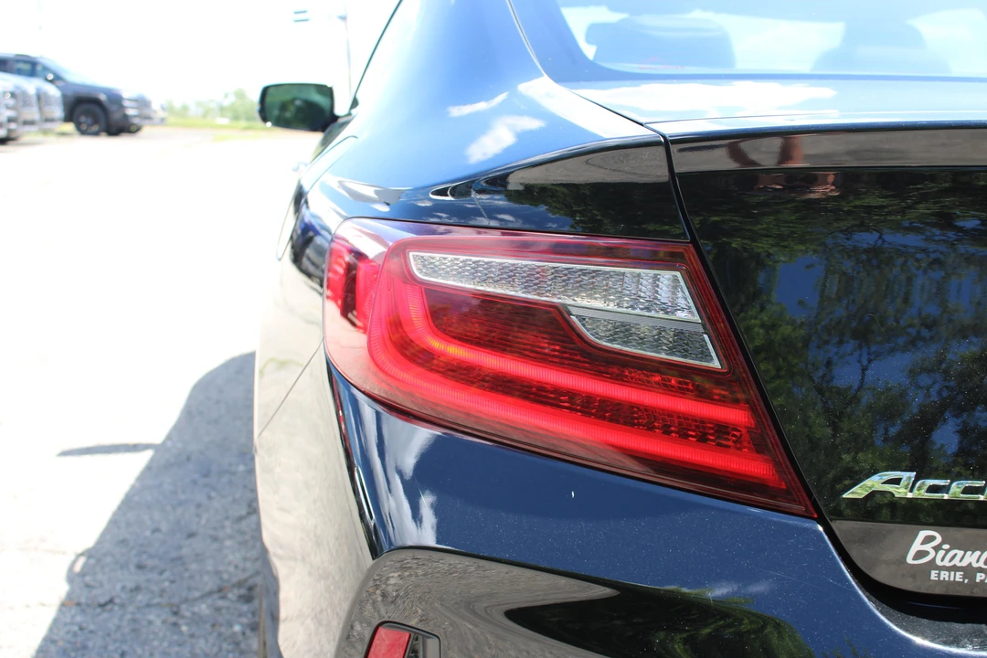 2017 Honda Accord 9th Gen - Image 24 of 31