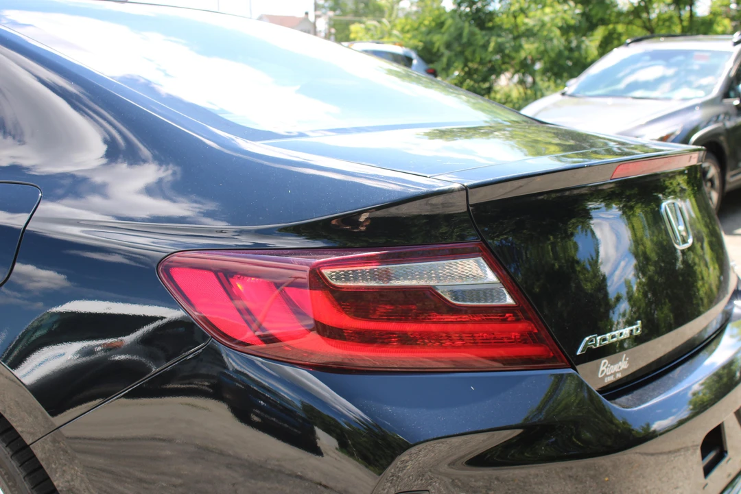 2017 Honda Accord 9th Gen - Image 23 of 31