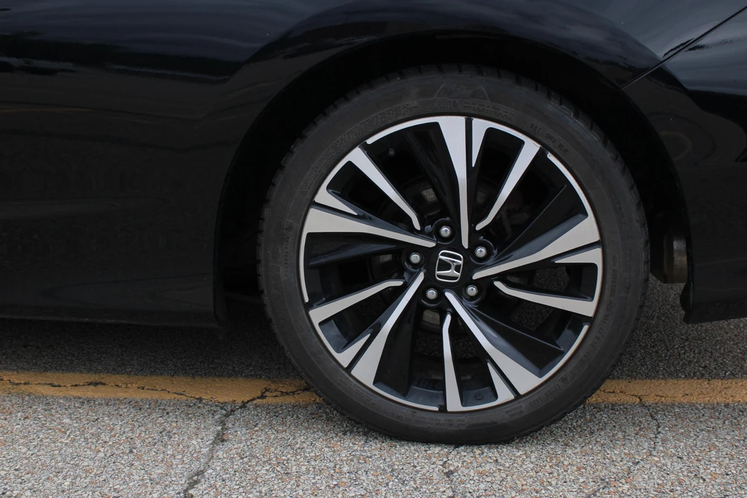 2017 Honda Accord 9th Gen - Image 29 of 31