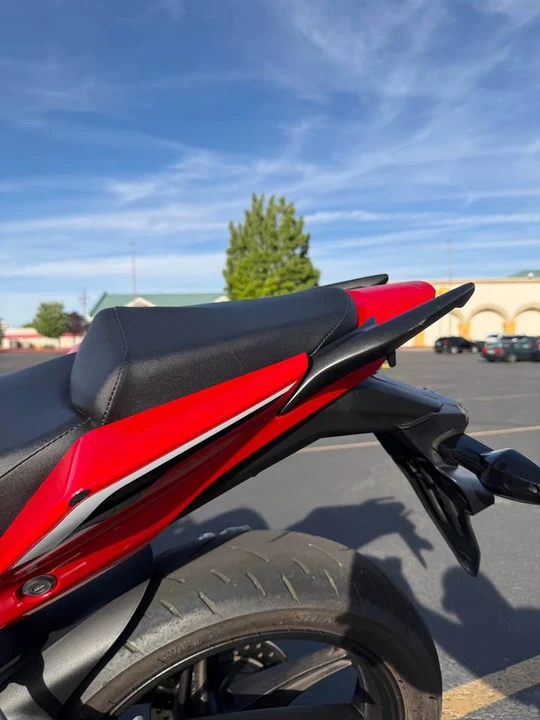 2017 Honda CBR - Image 13 of 18