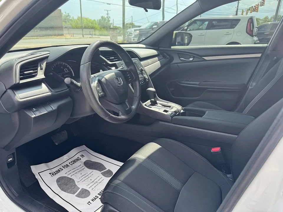 2017 Honda Civic 10th Gen - Image 9 of 12