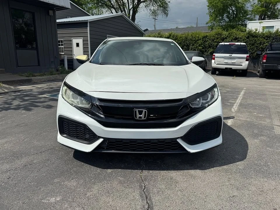 2017 Honda Civic 10th Gen - Image 8 of 12
