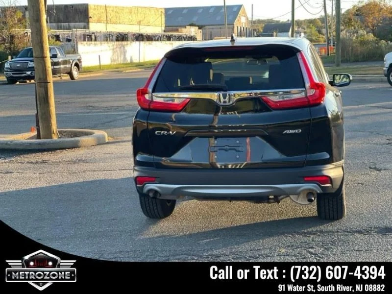 2017 Honda CR-V 5th Gen - Image 8 of 12