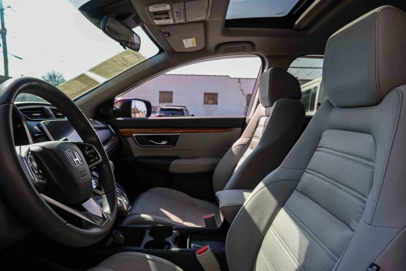 2017 Honda CR-V 5th Gen - Image 9 of 12