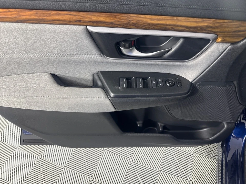 2017 Honda CR-V 5th Gen - Image 12 of 21