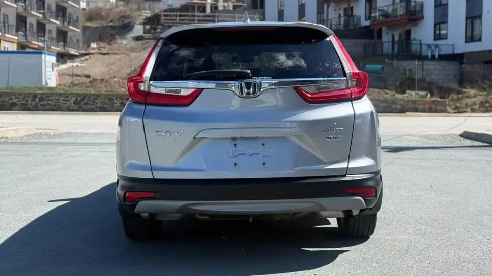 2017 Honda CR-V 5th Gen - Image 5 of 10