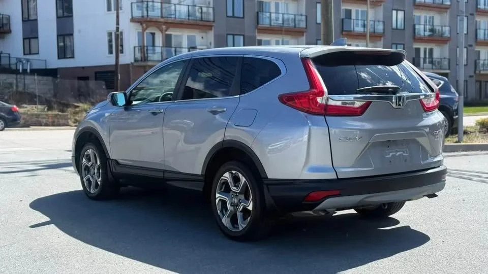 2017 Honda CR-V 5th Gen - Image 6 of 10