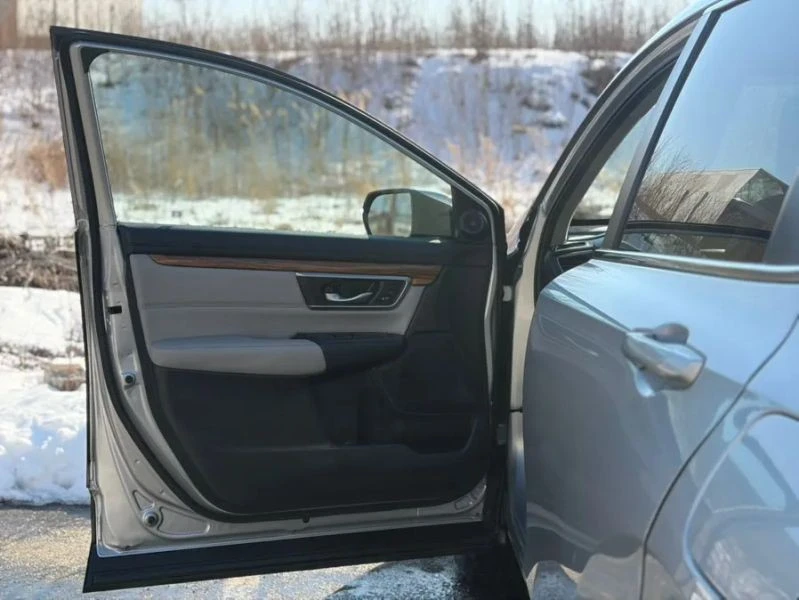 2017 Honda CR-V 5th Gen - Image 11 of 12