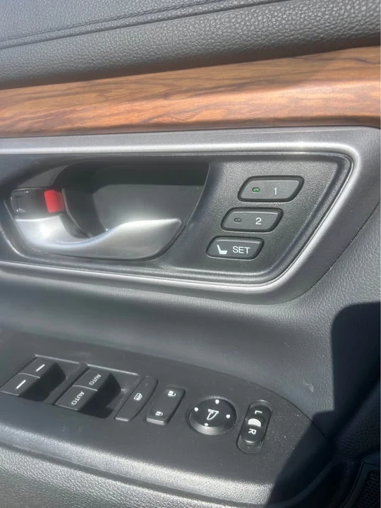 2017 Honda CR-V 5th Gen - Image 16 of 19