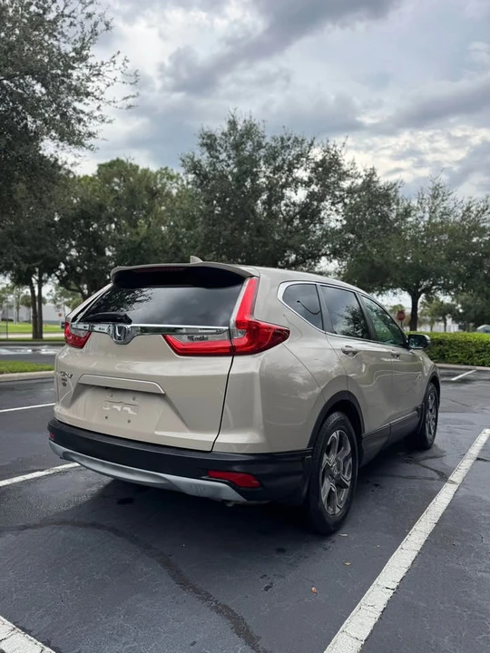 2017 Honda CR-V 5th Gen - Image 4 of 10