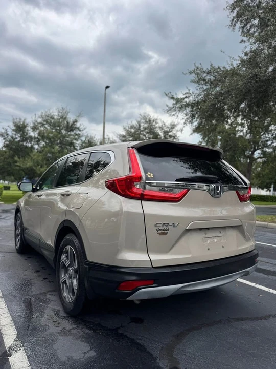 2017 Honda CR-V 5th Gen - Image 5 of 10
