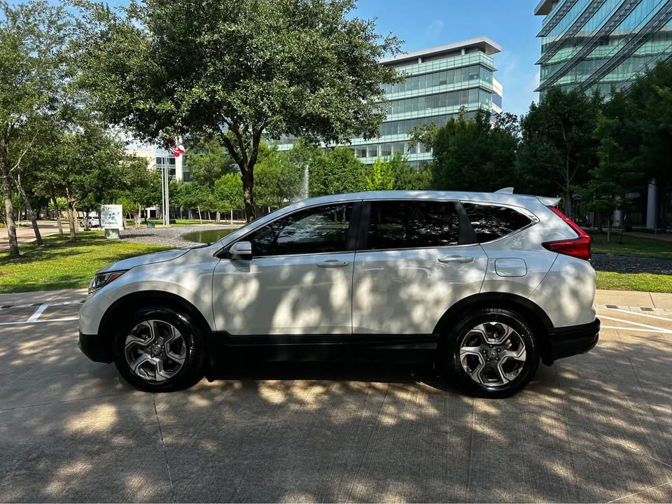 2017 Honda CR-V 5th Gen - Image 8 of 12