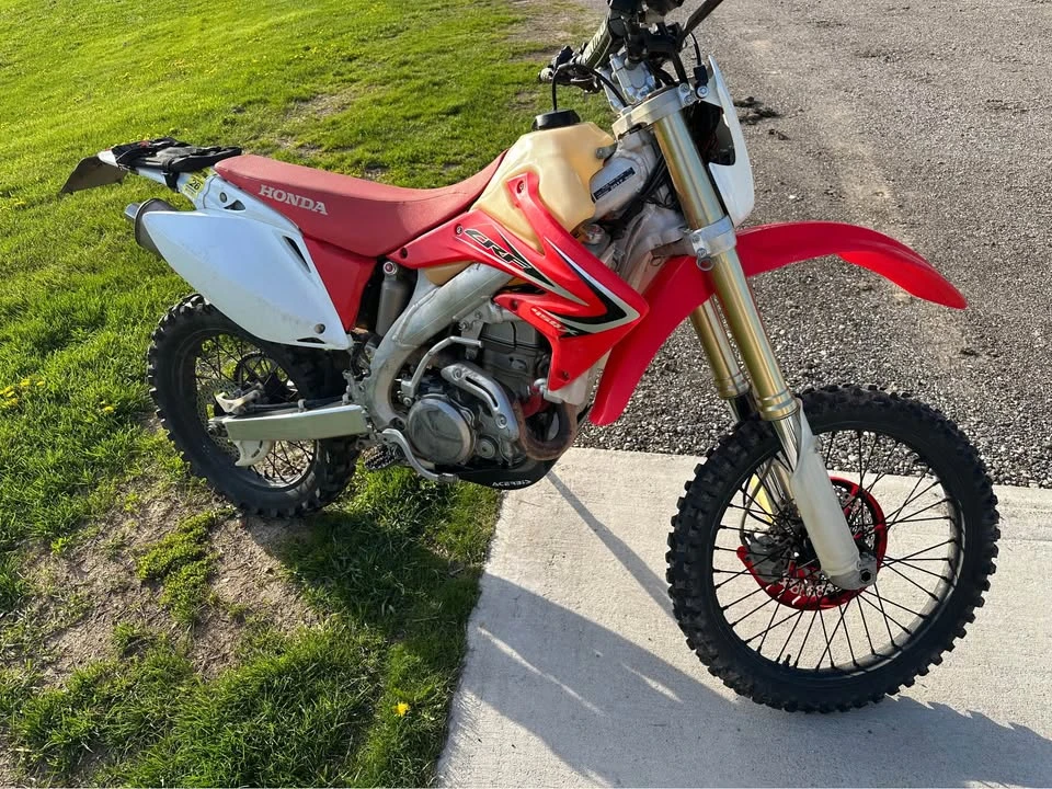 2017 Honda CRF - Image 2 of 10