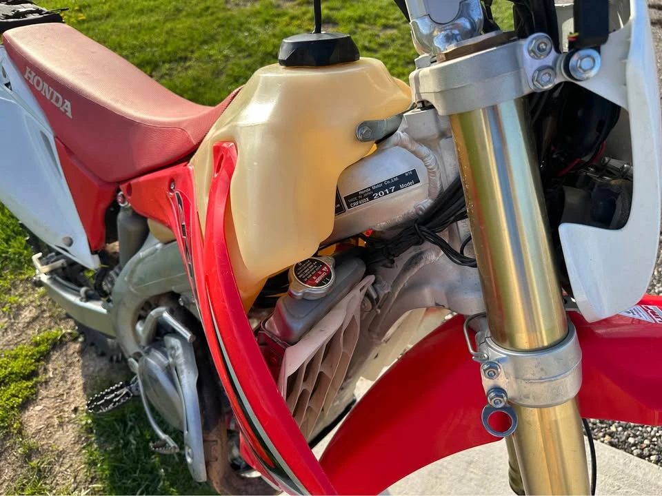 2017 Honda CRF - Image 4 of 10