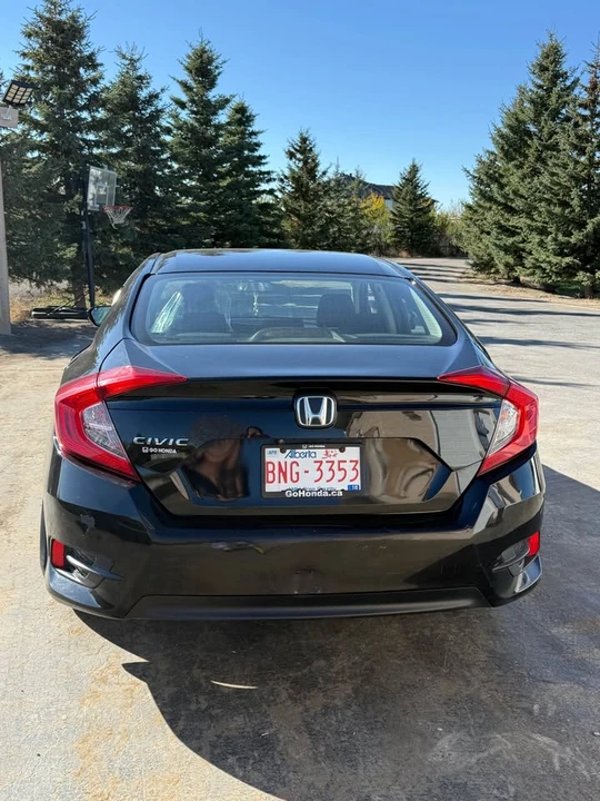 2017 Honda Civic 10th Gen - Image 4 of 6