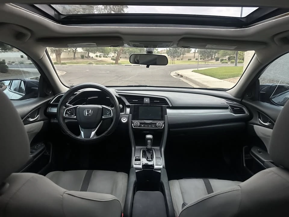 2017 Honda Civic 10th Gen - Image 8 of 11