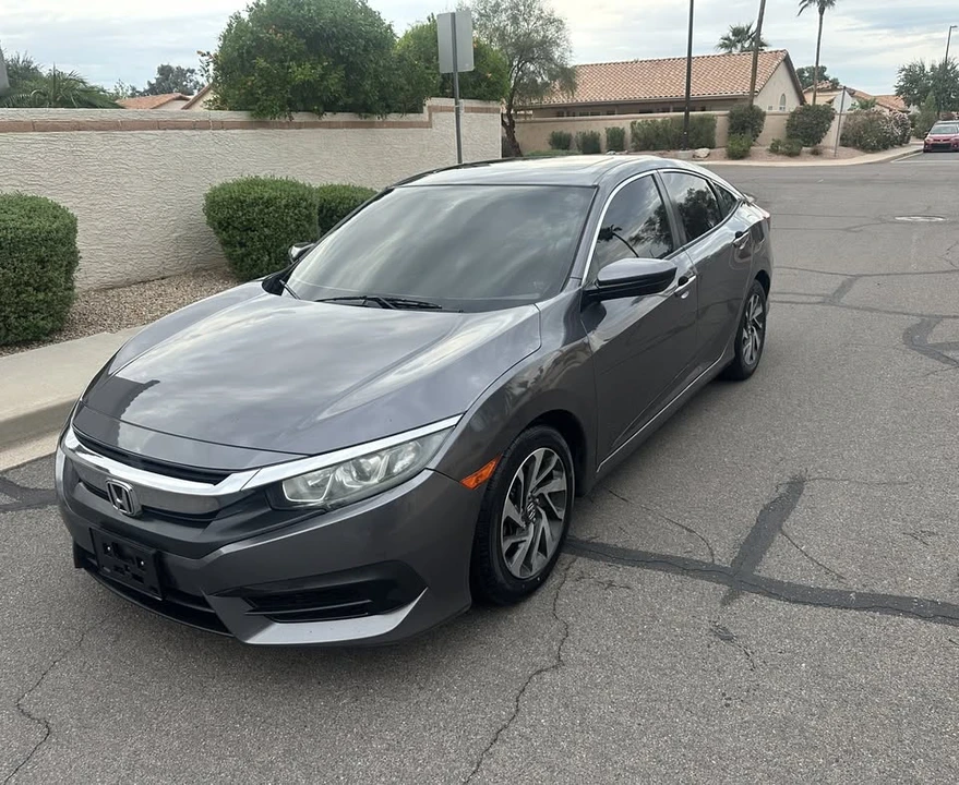 2017 Honda Civic 10th Gen - Image 2 of 11