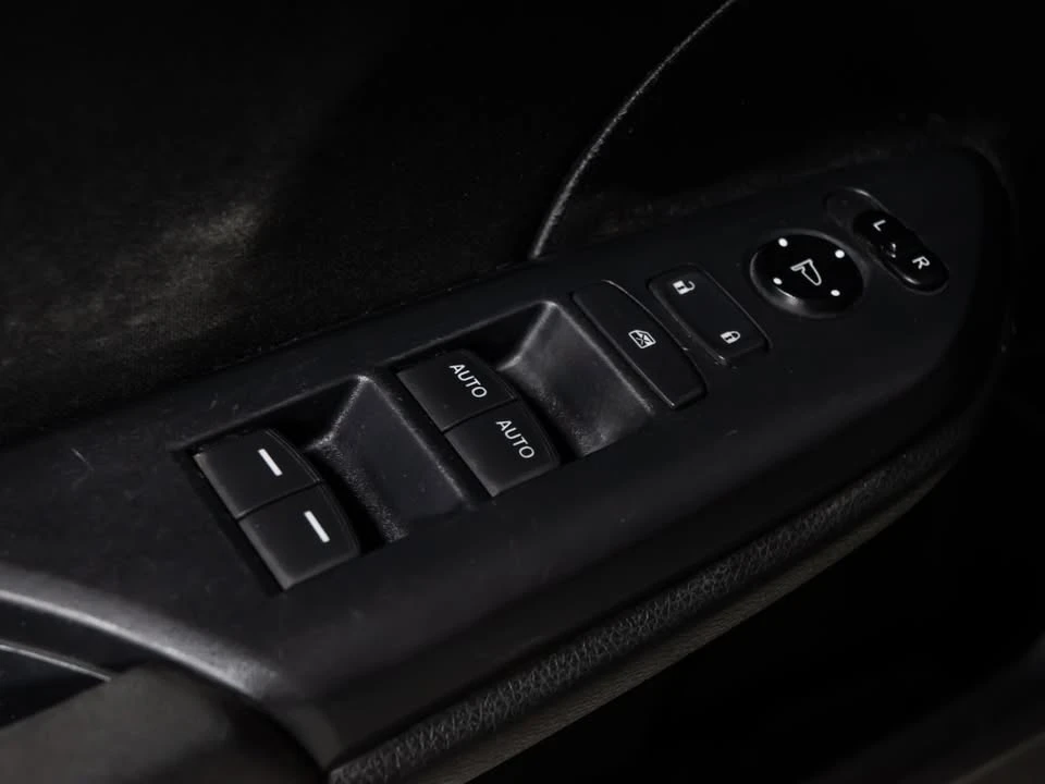 2017 Honda Civic 10th Gen - Image 12 of 15