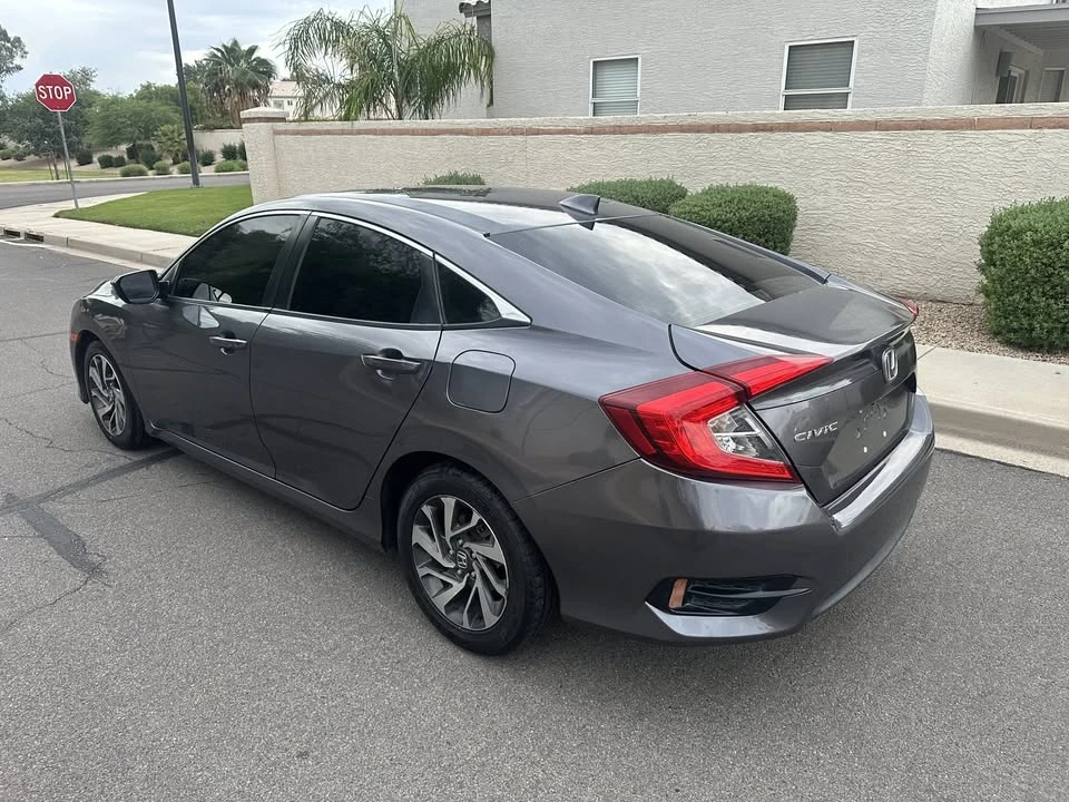 2017 Honda Civic 10th Gen - Image 4 of 11