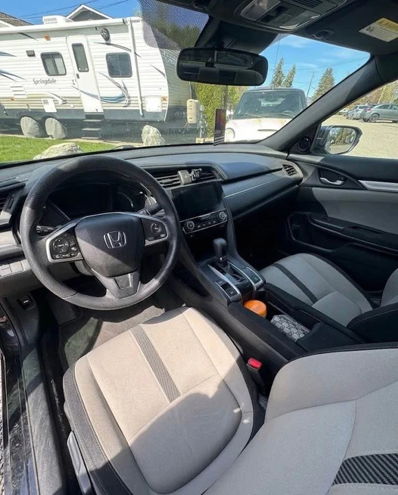 2017 Honda Civic 10th Gen - Image 5 of 6