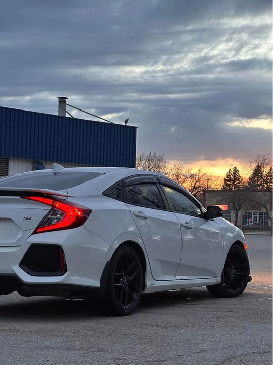 2017 Honda Civic 10th Gen - Image 3 of 7