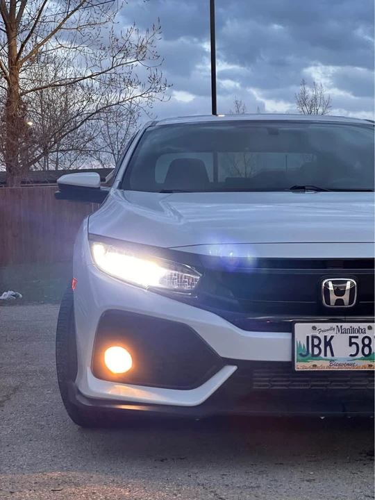 2017 Honda Civic 10th Gen - Image 2 of 7