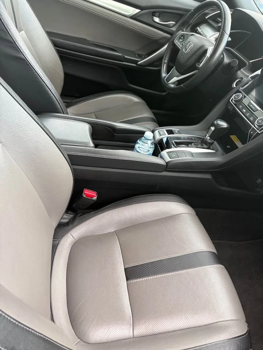 2017 Honda Civic 10th Gen - Image 4 of 7