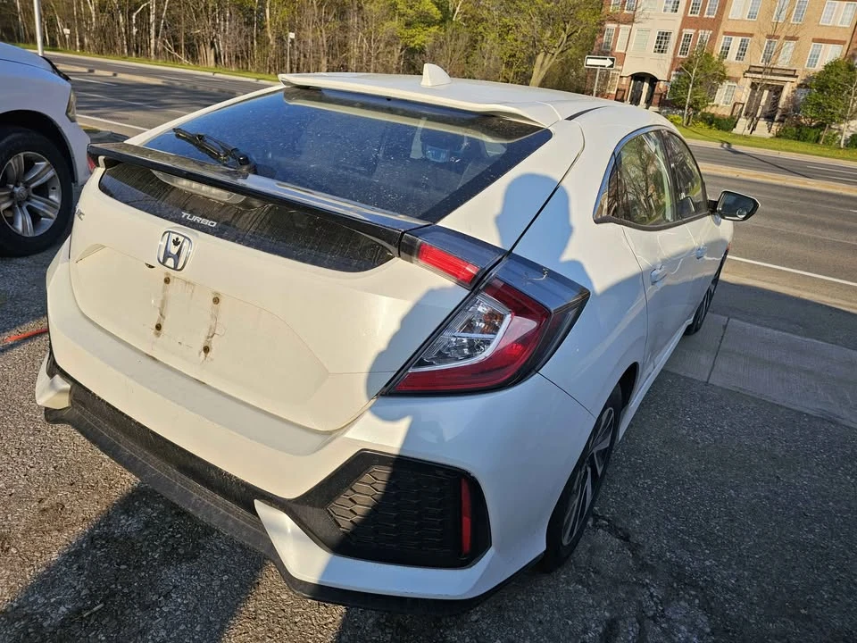 2017 Honda Civic 10th Gen - Image 5 of 11