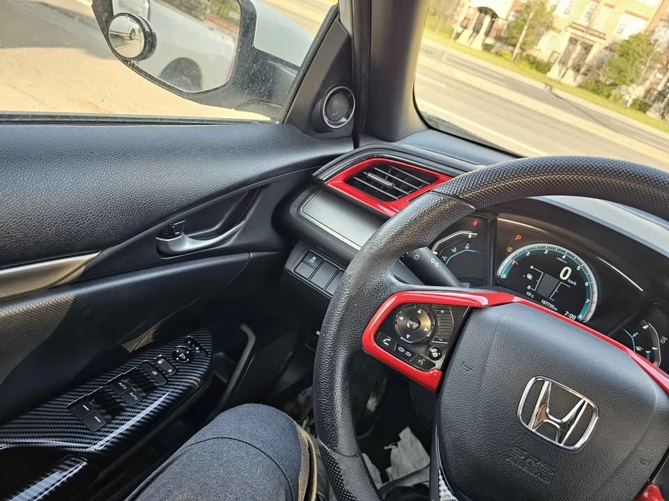 2017 Honda Civic 10th Gen - Image 10 of 11