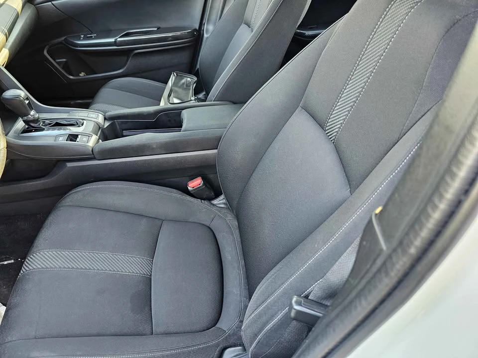 2017 Honda Civic 10th Gen - Image 7 of 11