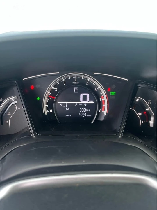 2017 Honda Civic 10th Gen - Image 5 of 8